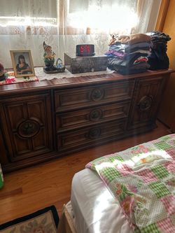 Dresser