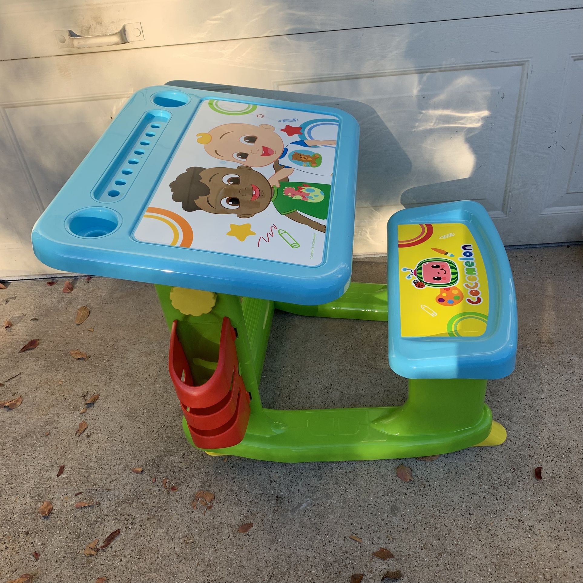 Toddler Cocomelon Desk