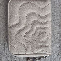 Montblanc Leather Zip Coin Wallet White Made in Italy Snowcap Logo