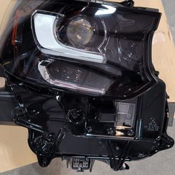 2024 Mazda Cx9 OEM Right Headlight
