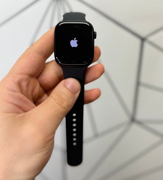 APPLE WATCH SERIES 10 GPS 42MM JET BLACK W/ SPORTS BANDS