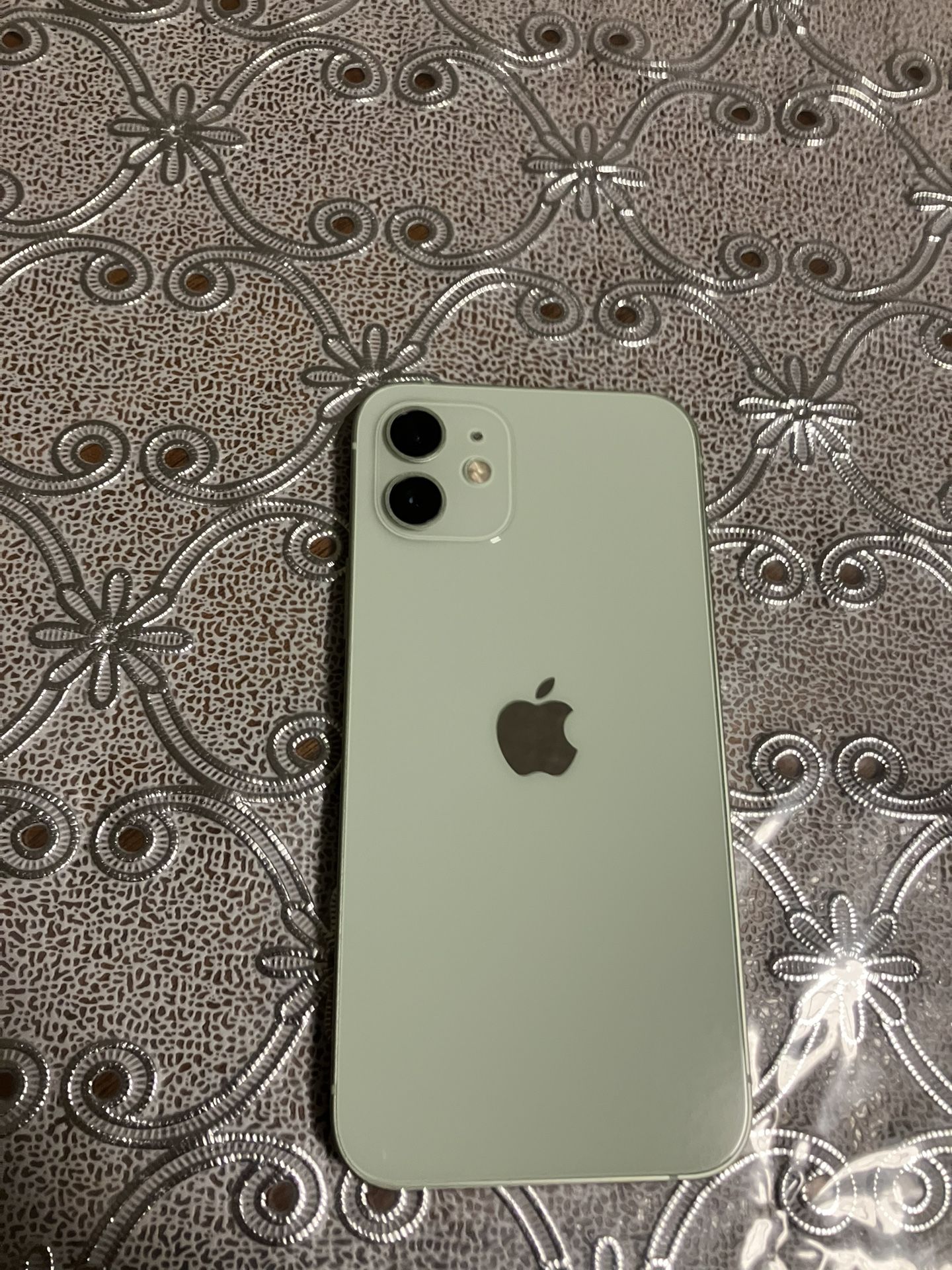 iPhone 12 <<64GB>>