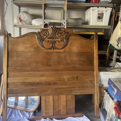 Antique Sleigh Bed With Dresser And Mirror In Need Of Restoration And Tlc