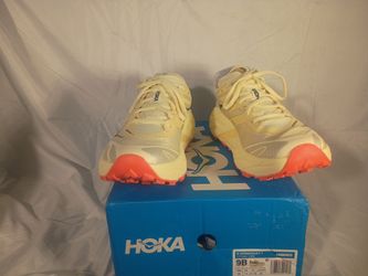 Hoka. Size 9 speedgoat