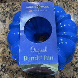 New Nordic ware Bundt cake pan
