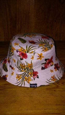 Primitive 2 colour bucket hat