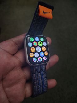 Apple watch series 9- 45mm wifi only nike edition