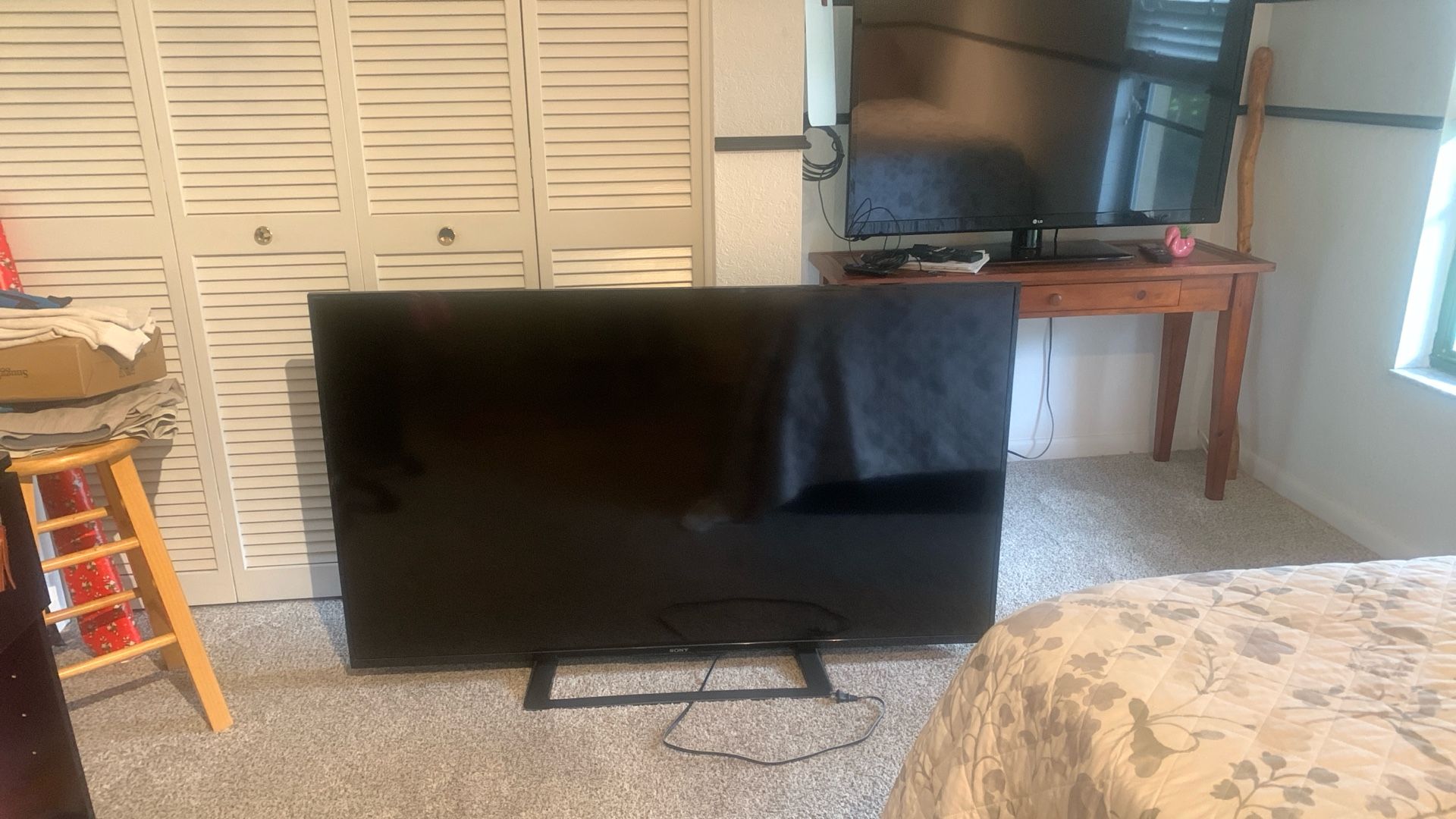 60 Inch Sony TV 52”wide 53”high