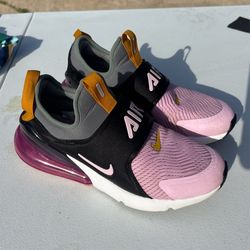 Nike Air  270 