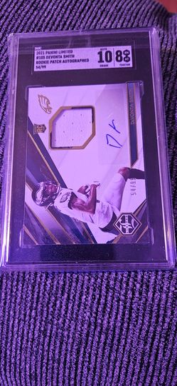2021 panini limited SGC Auto 10 grade 8 mint #105 Devonta Smith rookie patch autographed 34/99