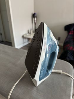 Iron + Ironing board