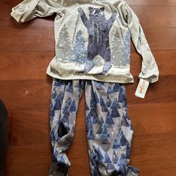 Pajama set Cat & Jack size S ( 6/7) brand new
