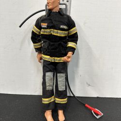 2001 Real Heroes F.D.N.Y Fire Zone 9/11 Firefighter Action Figure Doll Dirty #S2