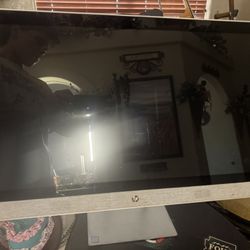 HP Pavilion 27” Touchscreen All-in-One – No Cord/Keyboard – Great Screen! 