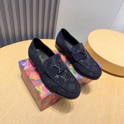 LV Men’s Leather Shoes With Box 2026 New