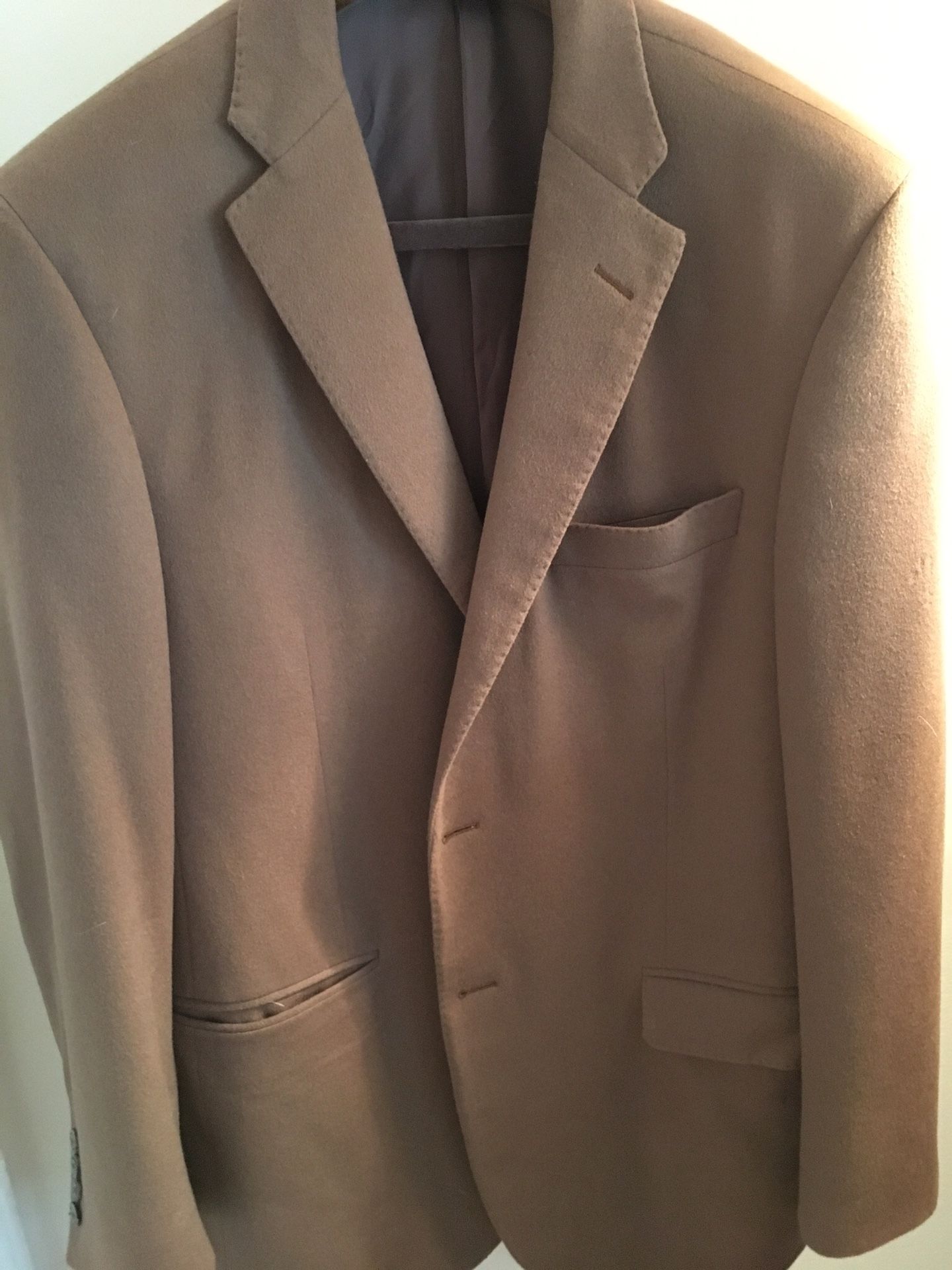 100 percent Cashmere Samuelson H Stockton Jacket! Size 44 reg! Retailed over 1000!!! Amazing deal on a very high end jacket!!