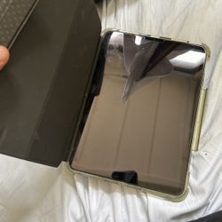 iPad  11 3rd Generation 1TB For Sale 