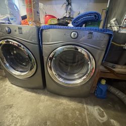 Whirlpool Washer & Dryer Set