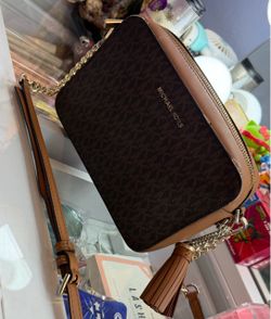 Michael Kors Crossbody Bag