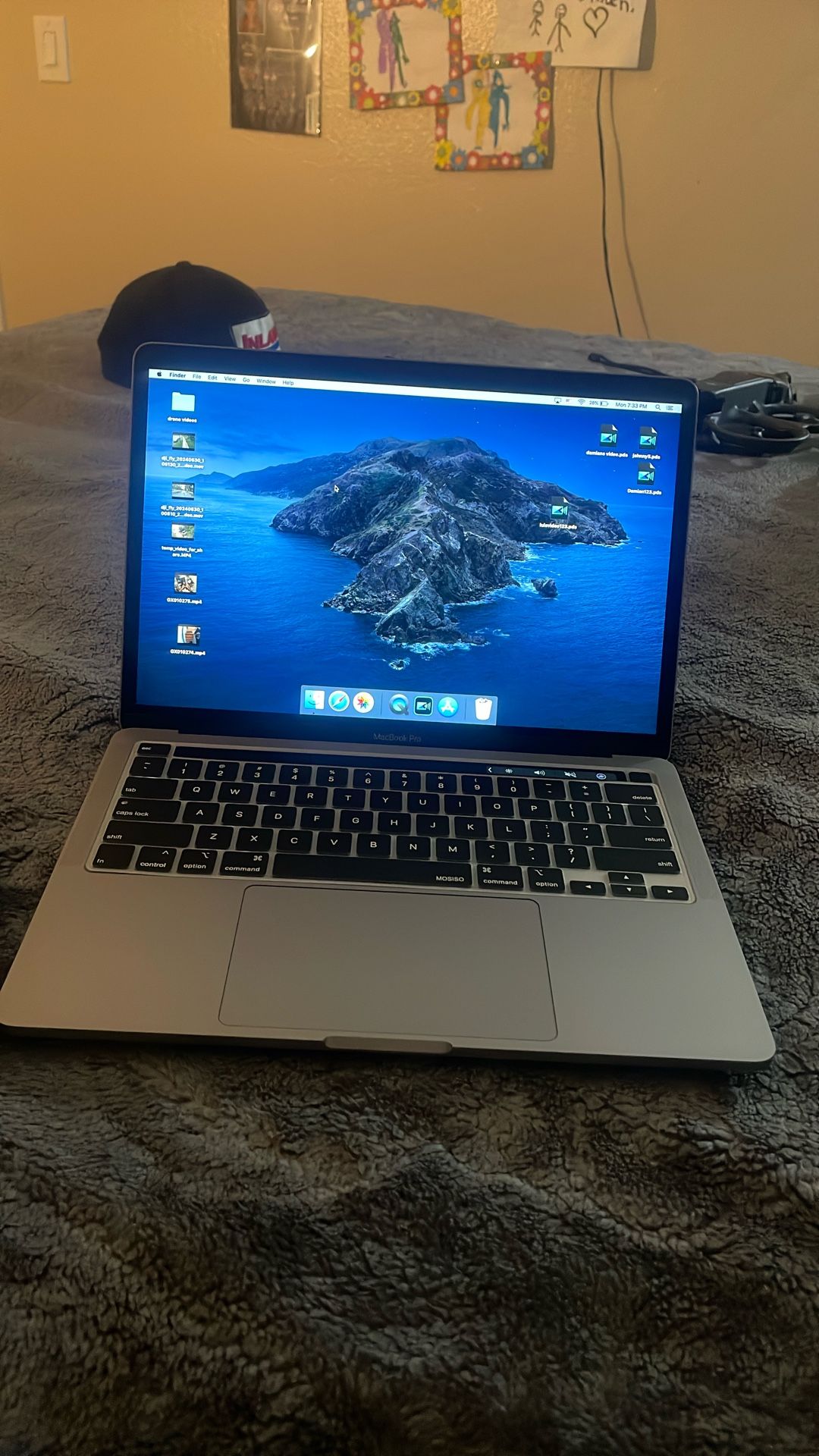 MacBook Pro - 10th Gen i5