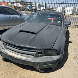 2005 Ford Mustang 