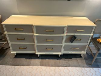 Kathy Kuo Home Leona French Country White Parchment Natural Linen Wood Dresser ❤️ (Never Used )