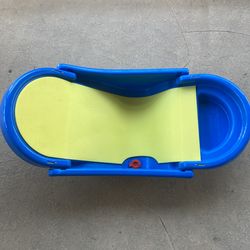 Safety 1st Fold-Up Tub  For Baby