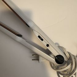Conair Ceramic Hair Straightener – White & Rose Gold