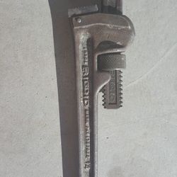 Rigid pipe wrench