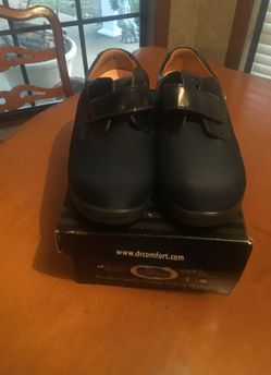 Diabetic shoes (women's size 11)