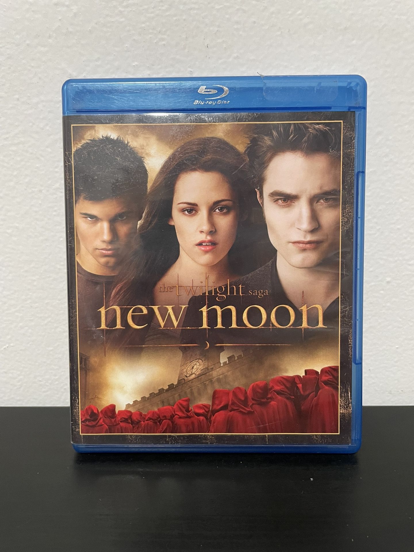The Twilight Saga New Moon Blu-Ray Movie Vampire Romance Robert Pattinson 2009