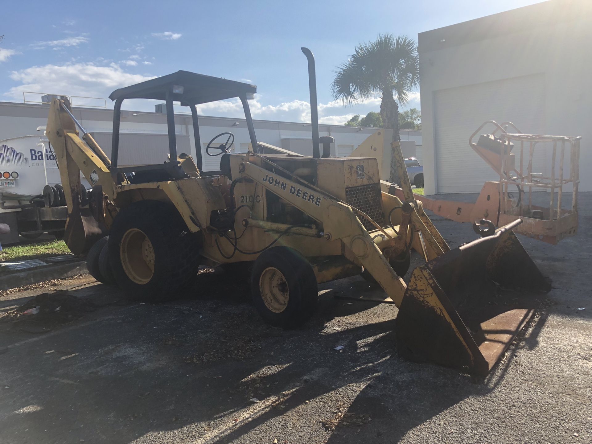 Tractor john deere 210c