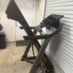 ProForm Pro 9000 Smart Treadmill FREE Local Delivery!