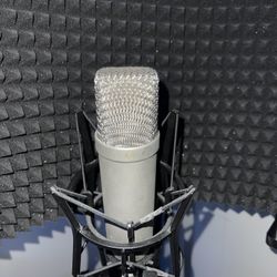 Music Equipment/Microphone Bundle