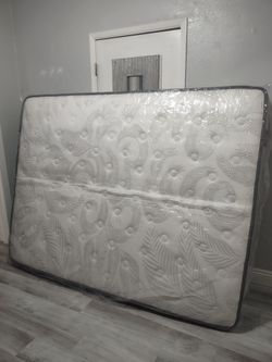 Brand New sealed queen mattress