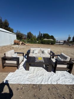 SunVilla Bedford XL 4-piece Outdoor Patio Seating Set