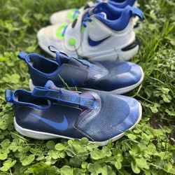 Nike Kid’s Team Hustle Basketball & Flex Runner Shoes 6Y
