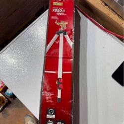 Husky Metal Pulsating Sprinkler with Tripod 1010 098 895 (OB)