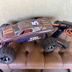 Traxxas Rustler 2WD