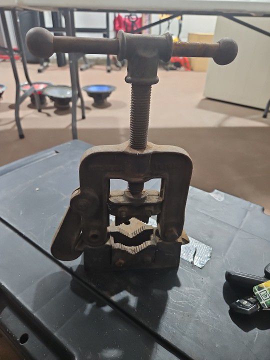 Vintage Pipe Clamp