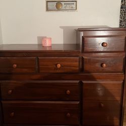 DRESSER