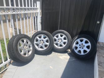 4 tires of Mercedes S500