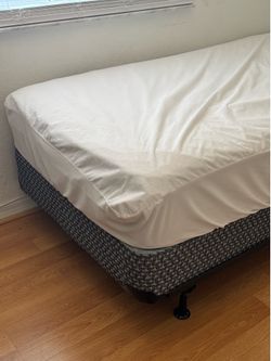 Twin mattress with box and frame