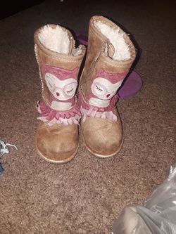 Girl boots size 8