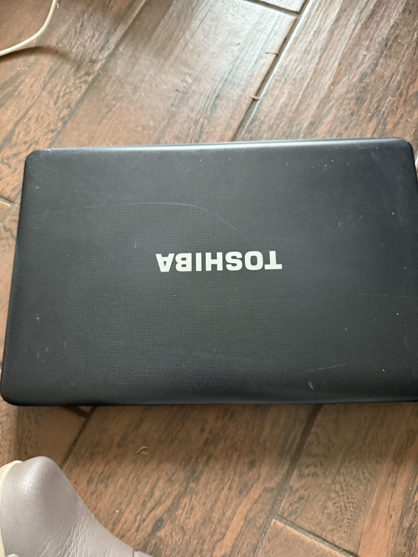 Toshiba Old Computer .its Working