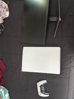 Ps5, monitor plus controller and all cables
