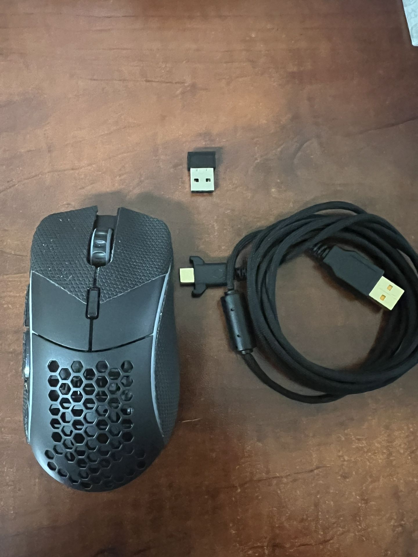 Glorious Model D Wireless W/ Mouse Grip tape  For Pc