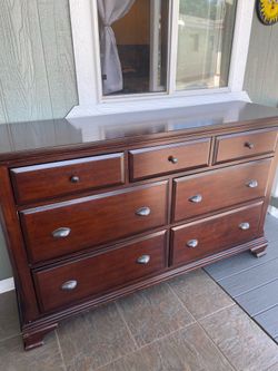 Dresser Dresser 61X17 38 hi