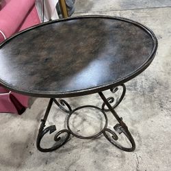 24x18” wrought iron end table pu @ 850 Davisville Rd BAY 4 WHS Grove PA Sat & Sun 12-5 pm