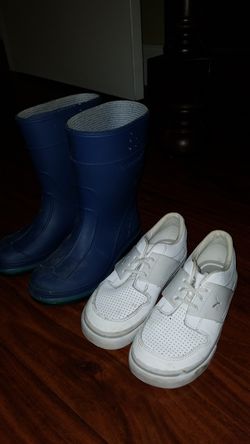 Kids size 10 shoes